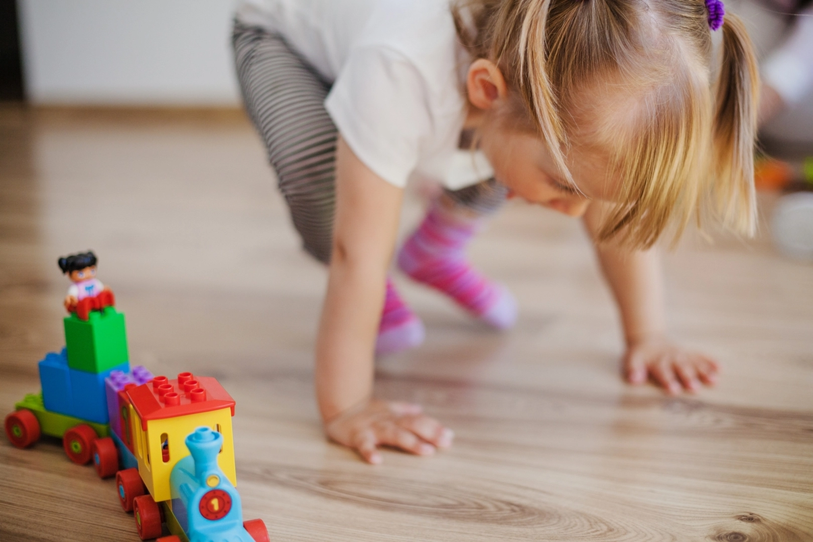 آموزش زبان انگلیسی برای کودکان 4 ساله با حرکت