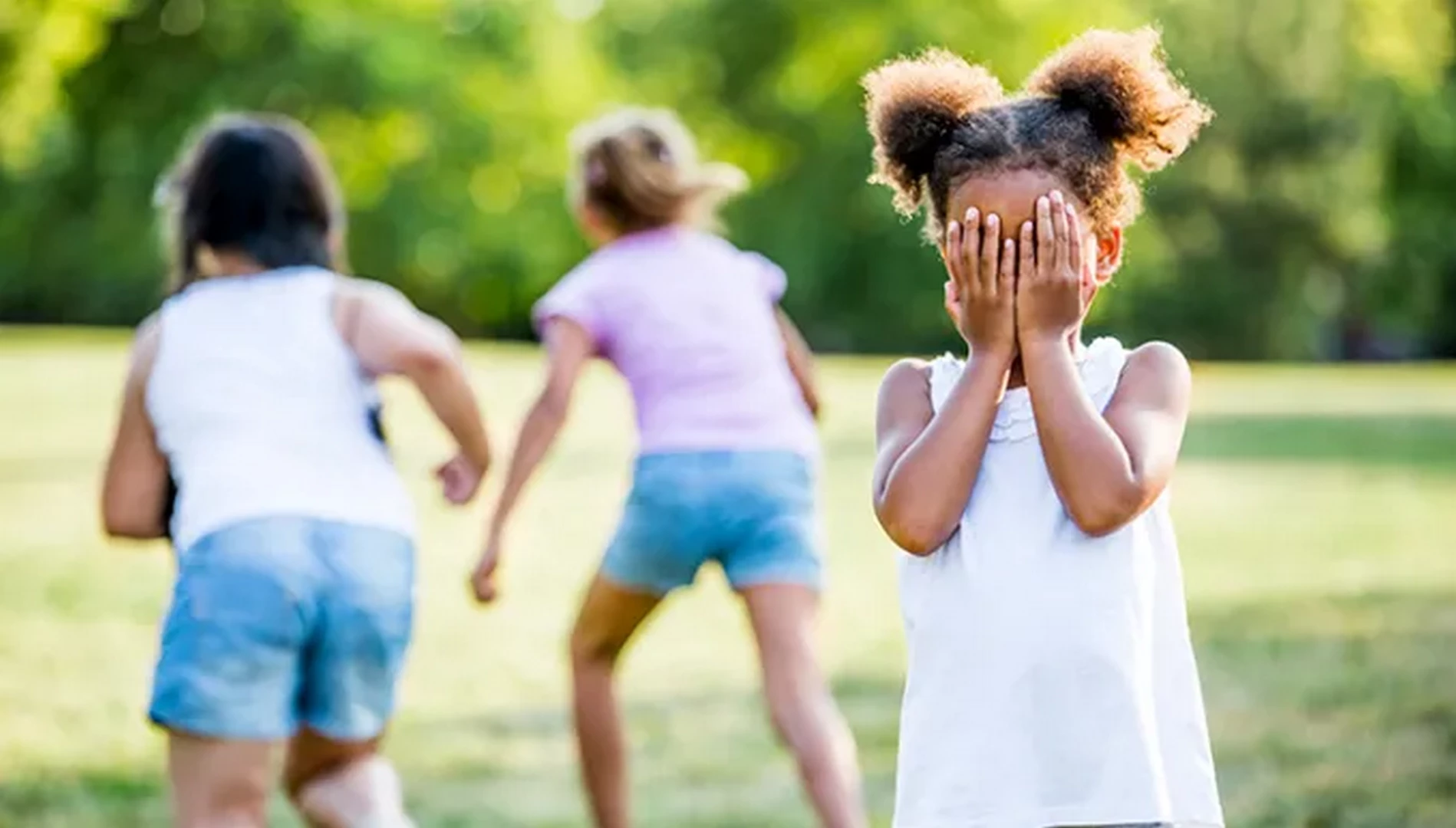 قایمباشک بازی