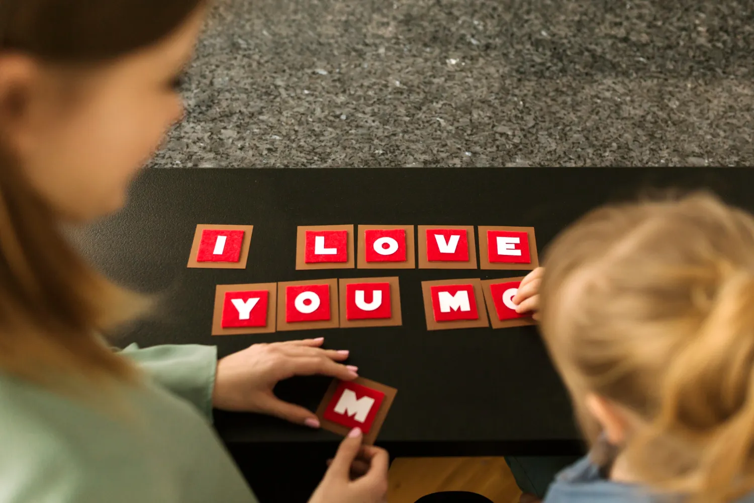 بهترین بازی برای آموزش زبان انگلیسی به کودکان - جمله سازی با لگو 